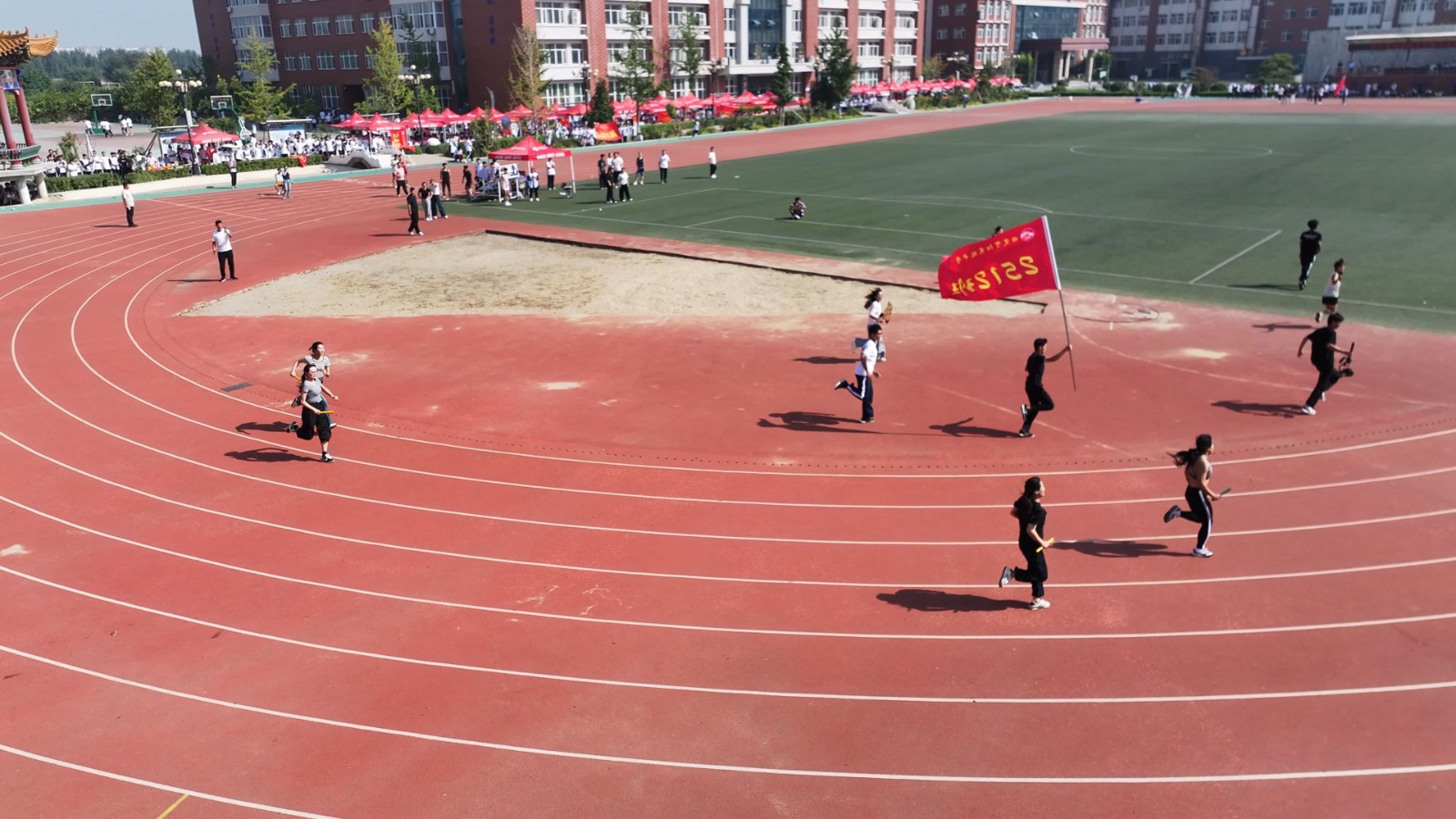 [组图]2025年9月29日-30日,保定贺阳高级中学第七届田径运动会隆重举行 第 4 张